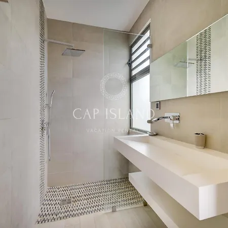 Villa 4 Chambres, Moderne, Piscine, A Grand Baie Proche Des Plages Exterior photo