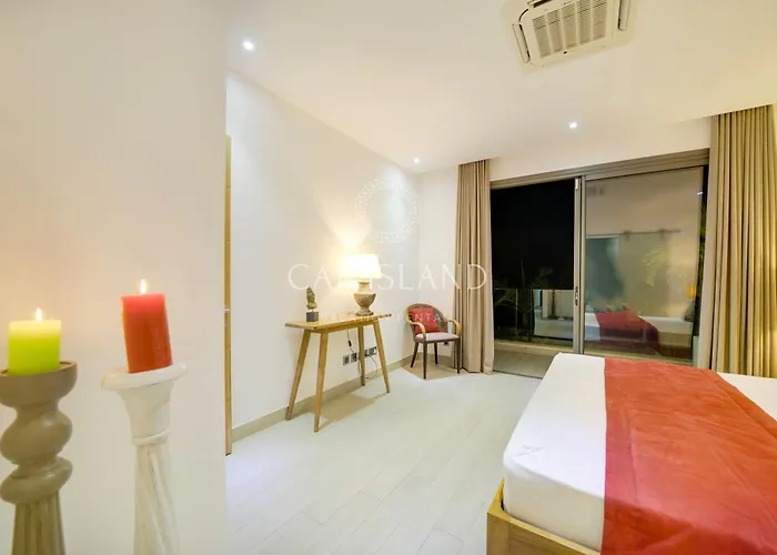 Villa 4 Chambres, Moderne, Piscine, A Grand Baie Proche Des Plages