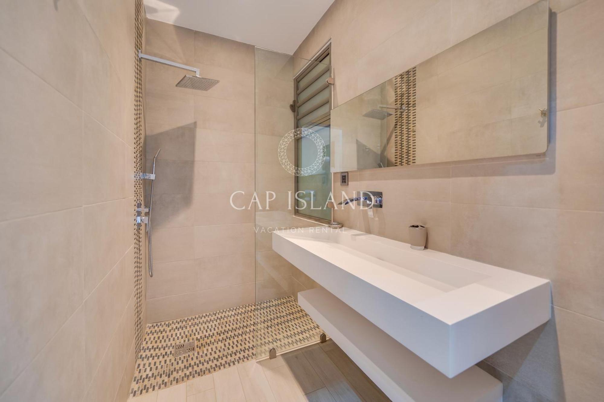4 Chambres, Moderne, Piscine, A Proche Des Plages Villa