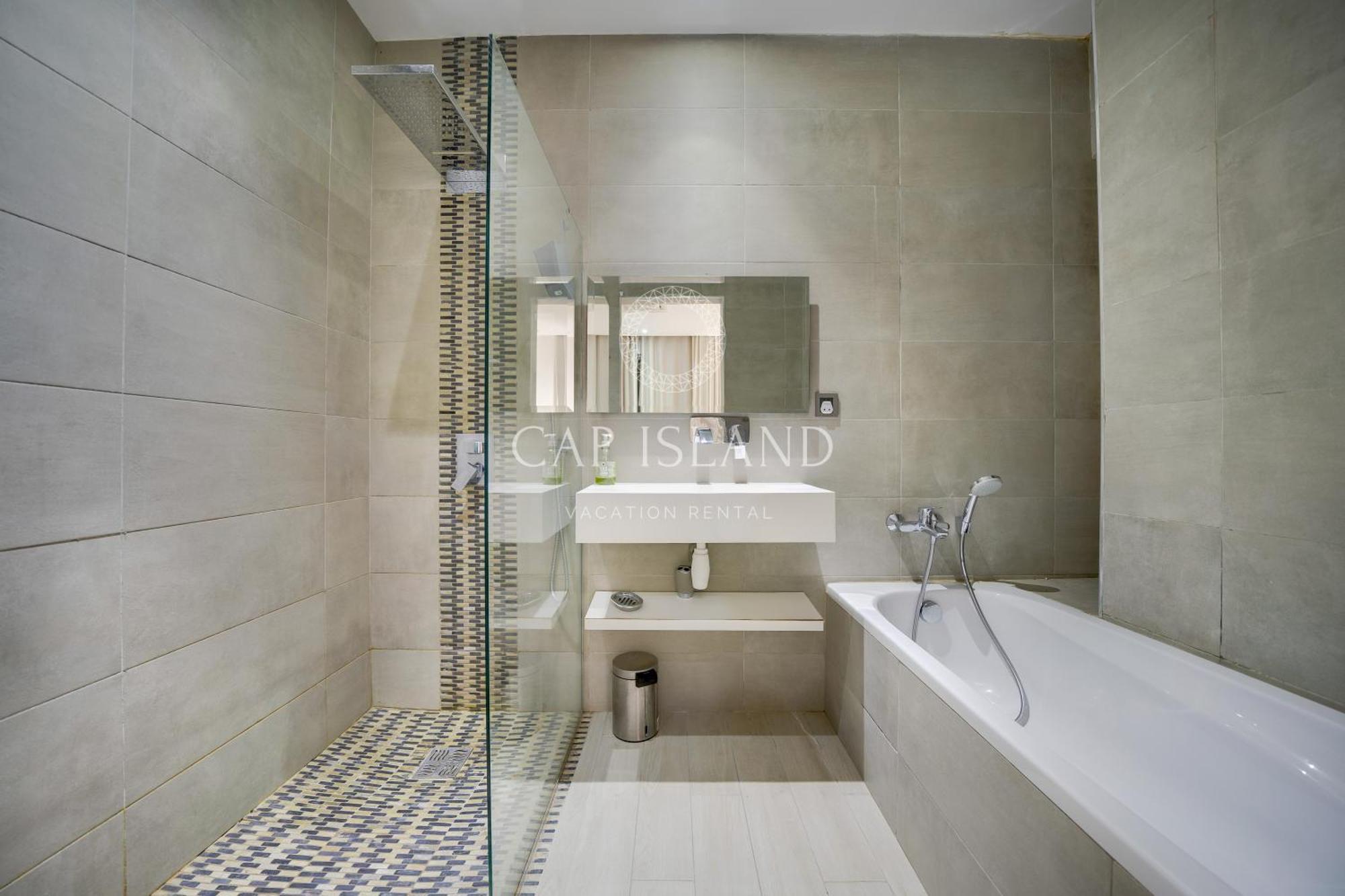 4 Chambres, Moderne, Piscine, A Proche Des Plages Grand Baie