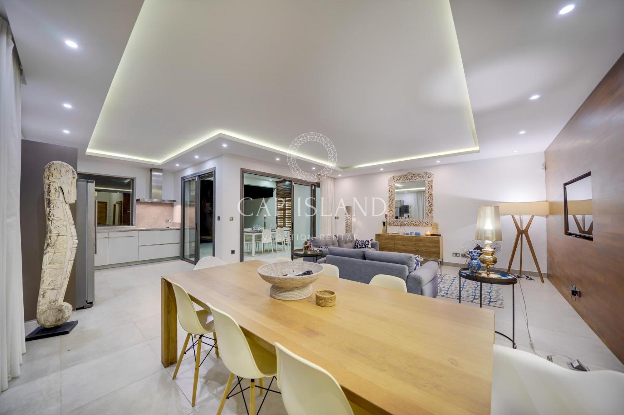 Villa 4 Chambres, Moderne, Piscine, A Proche Des Plages *
